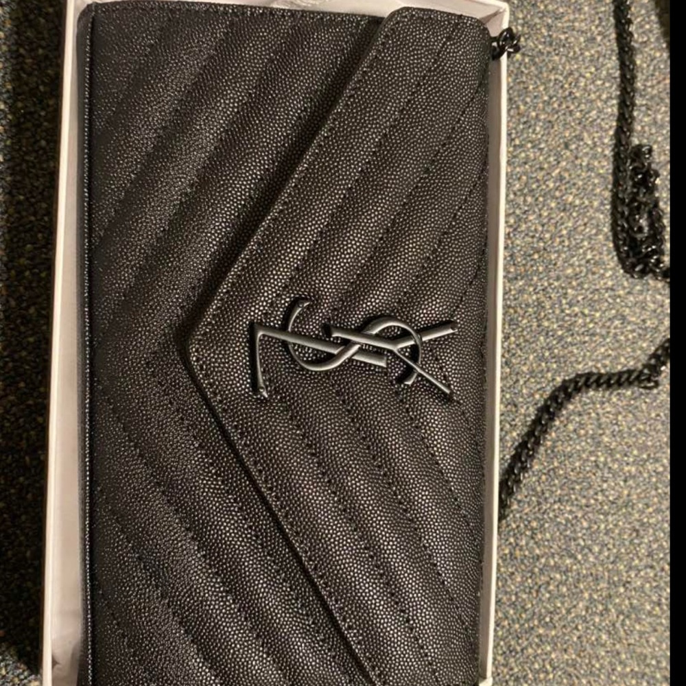 Laurent Black Crossbody chain bag